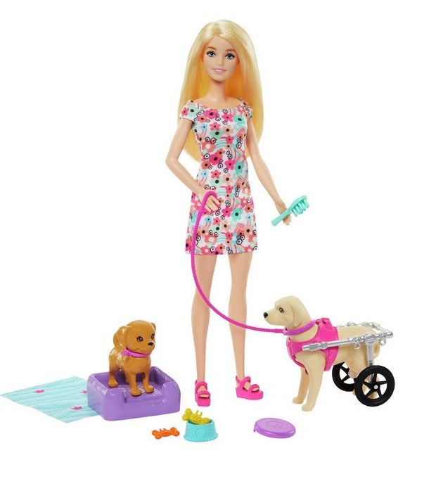 Barbie - Walk And Wheel Playset