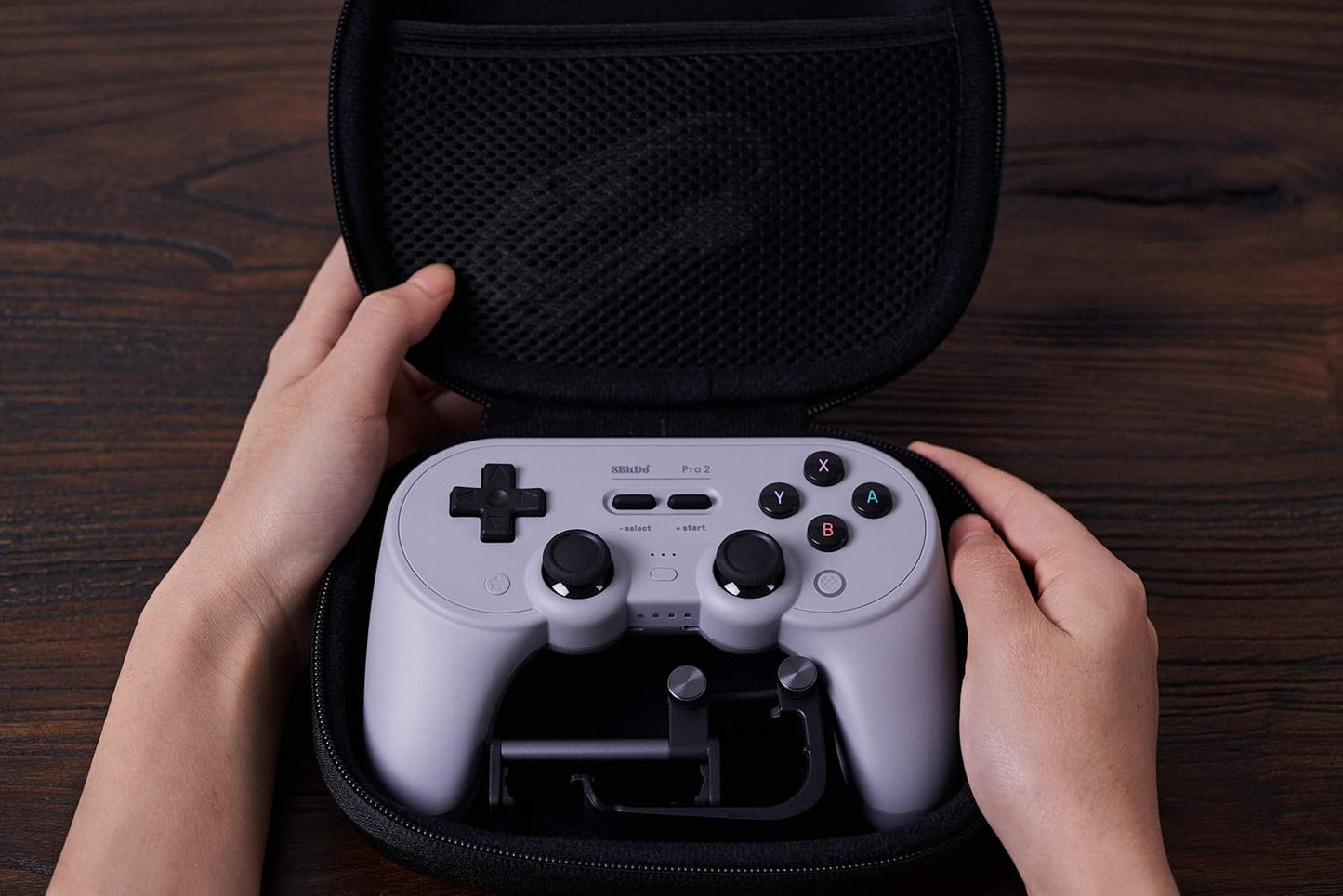 8BitDo Classic Controller Travel Case For SN30 Pro+ & Pro 2 Controllers (Black) (Retro)