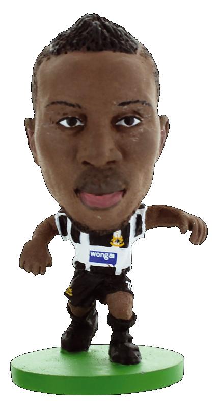 SoccerStarz - Newcastle Mapou Yanga-Mbiwa Home Kit (2015 version) (Figure)