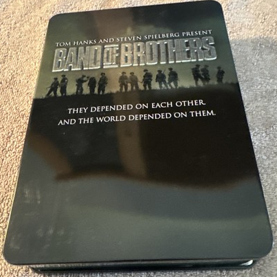 Band Of Brothers - (6-Disc Gift Set in Tin Box) (Region 1 DVD) (Second-hand)